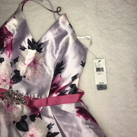 Formal dress - Picture 3 of 5